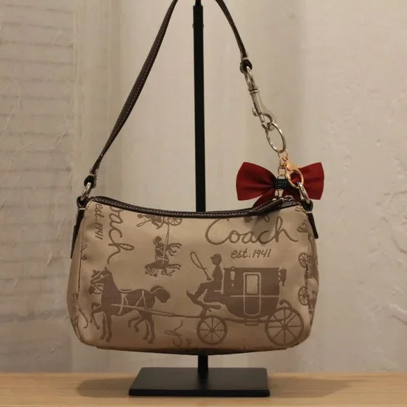 👛 SOLD 👛 - Picture 4 of 4